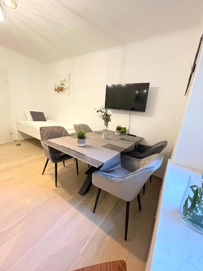 Apartamento Ein Traum Im Leechwald Naehe Lkh Graz Exterior foto