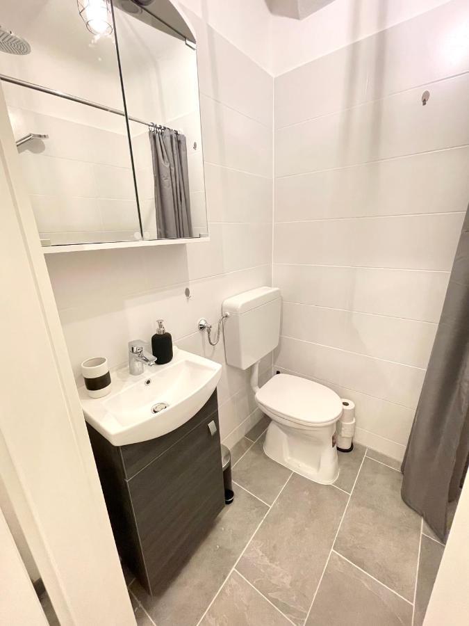 Apartamento Ein Traum Im Leechwald Naehe Lkh Graz Exterior foto